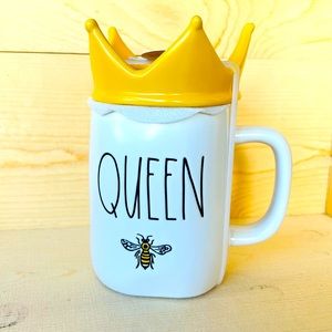 Rae Dunn QUEEN BEE 🐝 Mug with Golden Crown Cover